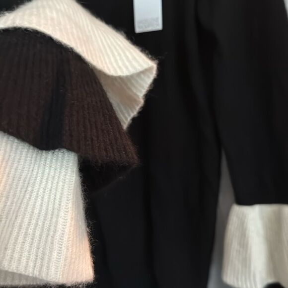 MADELEINE THOMPSON BLACK JUPITER CASHMERE SWEATER NWT M 572.00 ON SITE - Picture 4 of 5